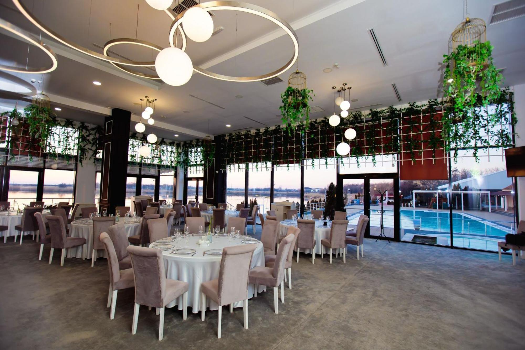 Hotel Evergreen Amara Ngoại thất bức ảnh