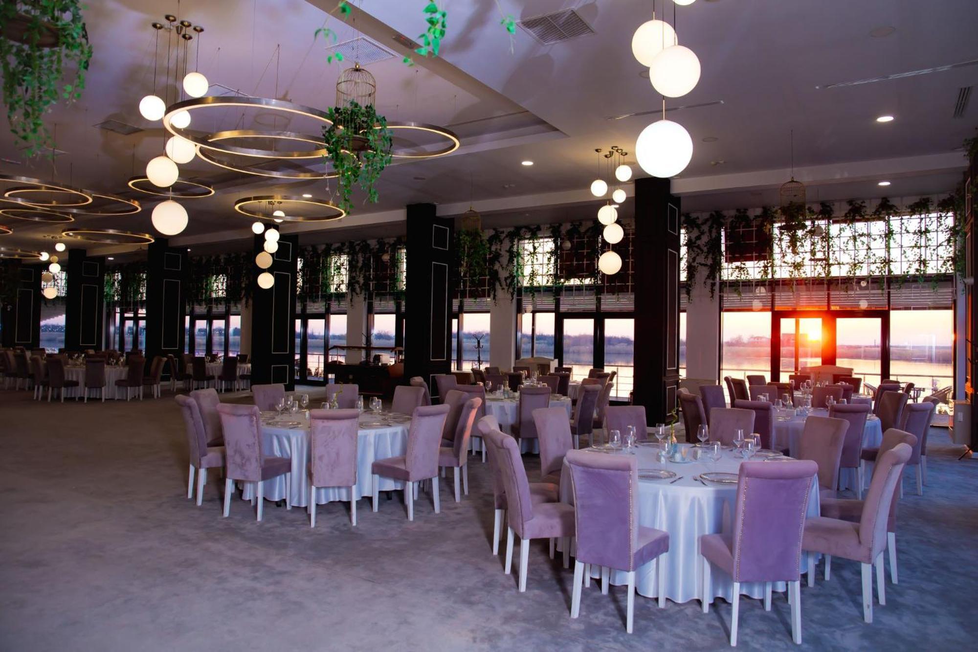 Hotel Evergreen Amara Ngoại thất bức ảnh