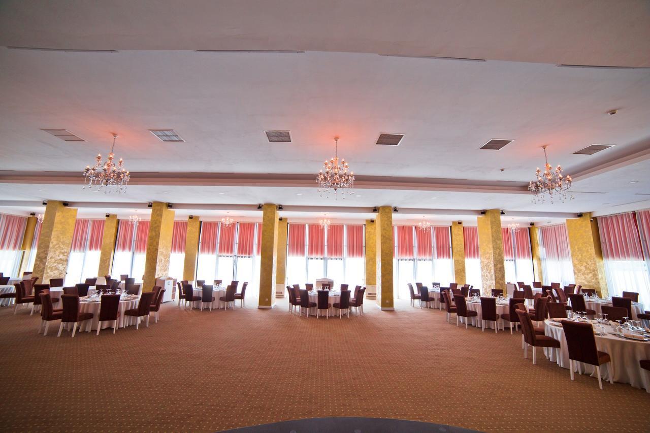 Hotel Evergreen Amara Ngoại thất bức ảnh