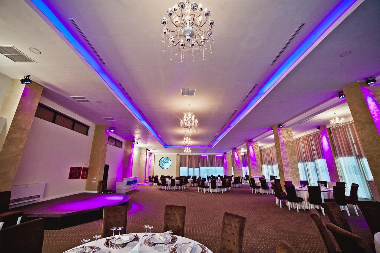 Hotel Evergreen Amara Ngoại thất bức ảnh