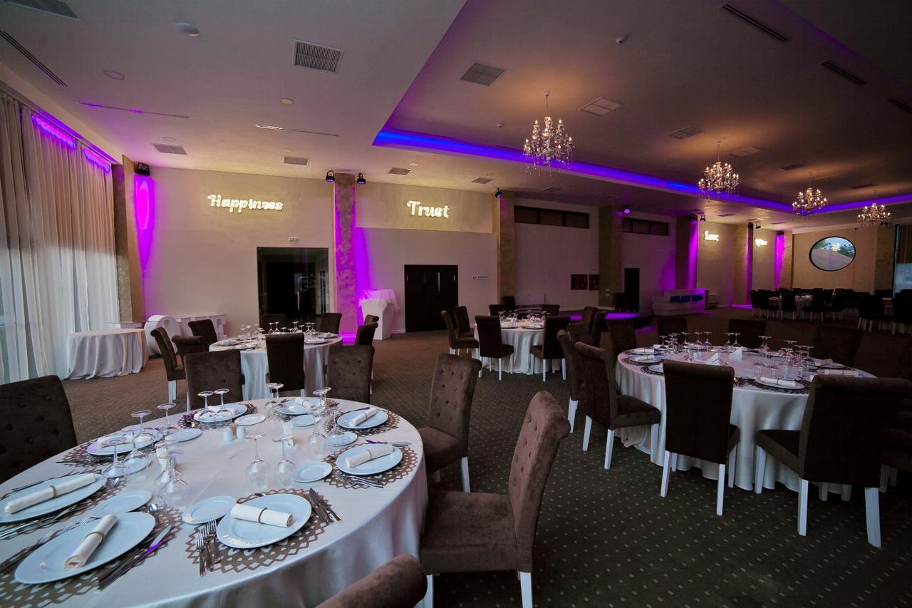 Hotel Evergreen Amara Ngoại thất bức ảnh